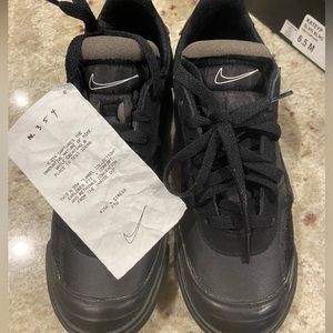 Boys Nike air mowabb 2001